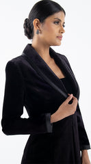 كوت من الخام المخمل مع بنطال ساتان